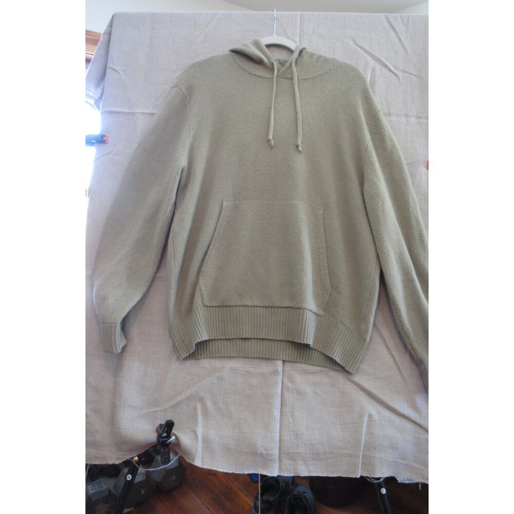 Everlane 100% Wool Hoodie | Size L | Minimalist Quiet Luxury Neutral Light Olive